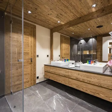 Cozy New Chalet 5bdr *